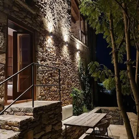Cabana La Roca Chalé *