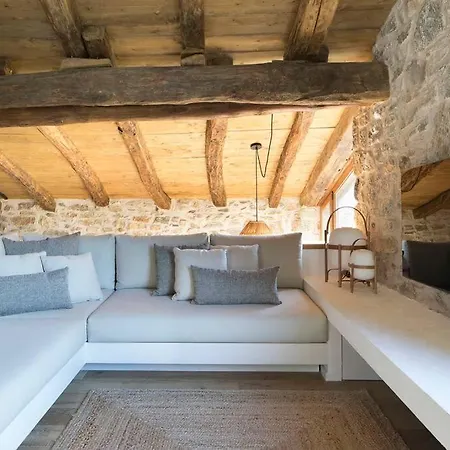 Domek alpejski Cabana La Roca *