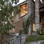 Cabana La Roca